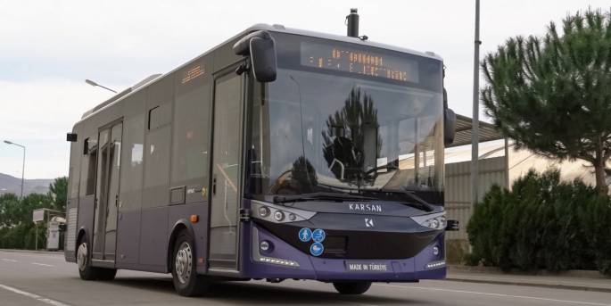 2021 yılında Avrupa’da elektrikli midibüs pazarının en çok satan modeli de Karsan e-ATAK oldu.