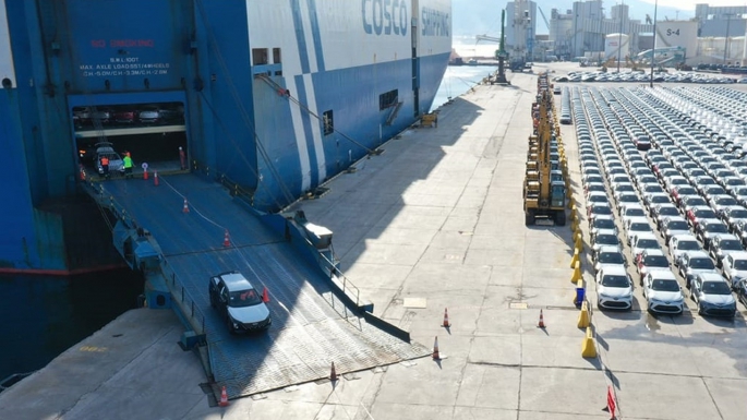 4 bine yakın Chery marka araçla yola çıkan Cosco Shipping’e ait ilk ro-ro gemisi Safiport’a ulaştı.