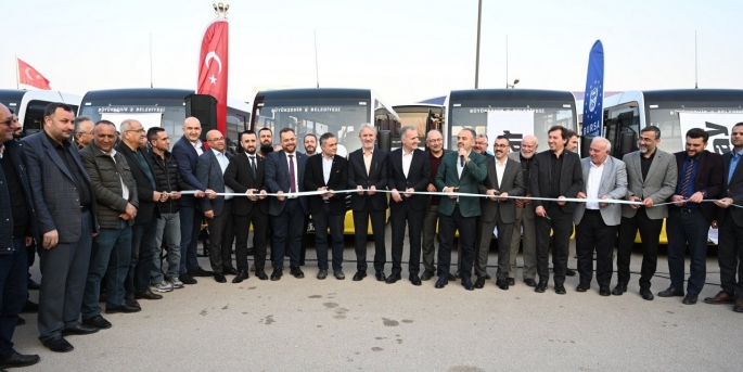 56 adet Otokar CENTRO mikrobüs, İnegöl Şehirlerarası Terminali’nde düzenlenen törenle hizmete başladı.