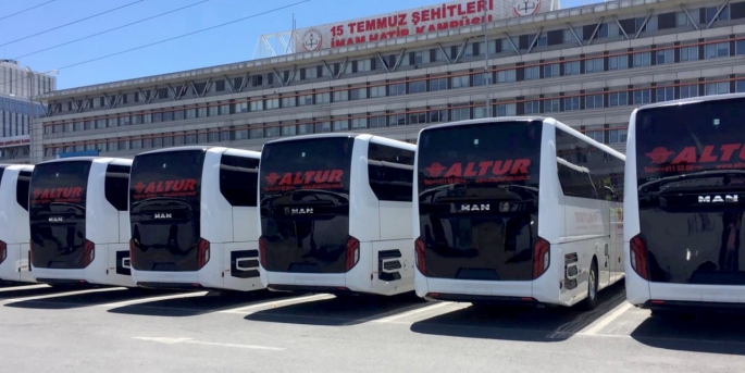 ALTUR, filosunu ‘Sustainable Bus Award (Sby Award) 2022- Sürdürülebilir Otobüs Ödülü’ sahibi MAN Lion’s Coach ile güçlendirdi.