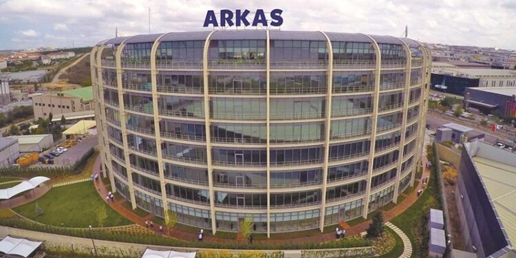 Arkas Holding’e 800 milyon dolarlık kredi