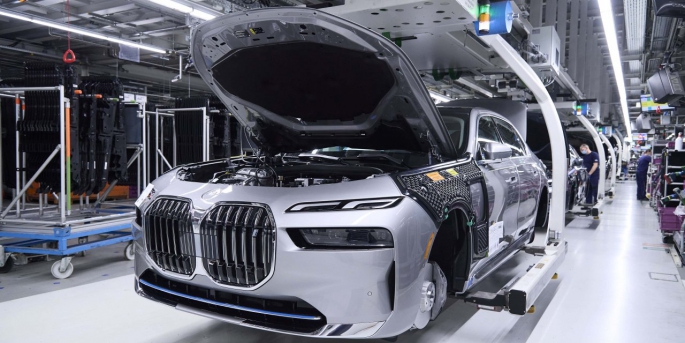 BMW,  Yeni BMW 7 Serisi'nin üretimine başladı.