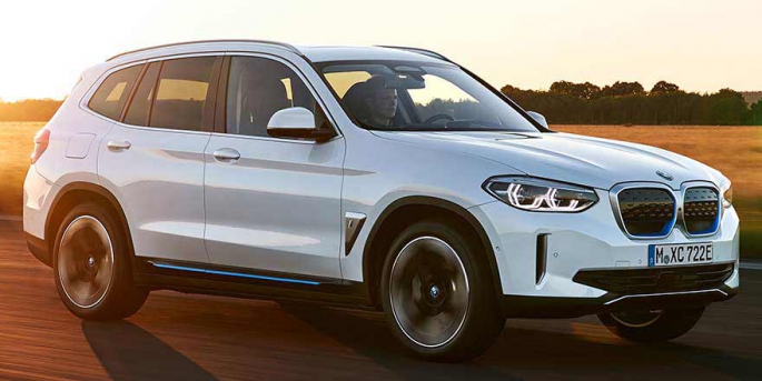 Borusan Otomotiv, Yeni BMW iX3’ü 870.000 TL’lik başlangıç fiyatıyla Nisan ayından itibaren Türkiye’de yollarla buluşturmaya hazırlanıyor.