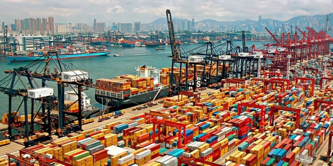 Boş konteyner depoları, küresel ekonominin yavaşlaması ve tüketici talebinin düşmesinin ardından dolmaya başladı.