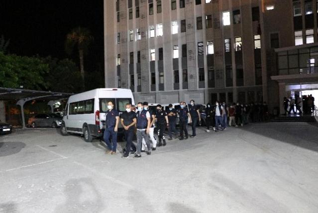 Çalıntı ve hacizli olan yarı römork ve çekicilerinin şase ile motor numaralarını değiştirerek satan çete çökertildi