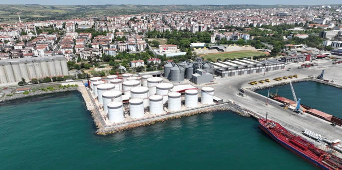 Ceyport Tekirdağ Limanı yeniden faaliyetlerine başladı.