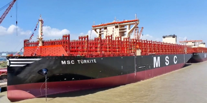 Çin’de inşa ettirilen, 12 konteyner gemisinden birine Türkiye Cumhuriyeti’nin kuruluşunun 100’üncü yılında, 