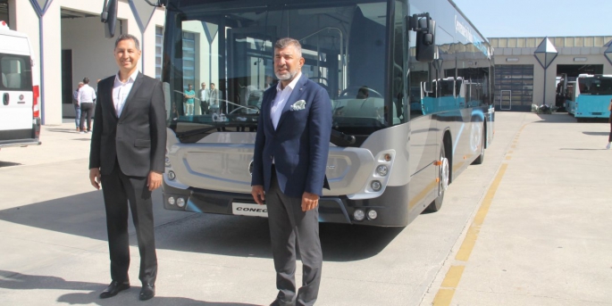 Conecto hybrid, dizel motorlu Conecto modeline göre yüzde 6,5’e varan yakıt tasarrufu sağlıyor.