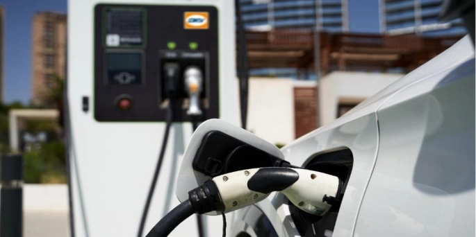 DKV Mobility’nin Avrupa genelindeki elektrikli araç (EV) şarj noktaları bir milyonu aştı.