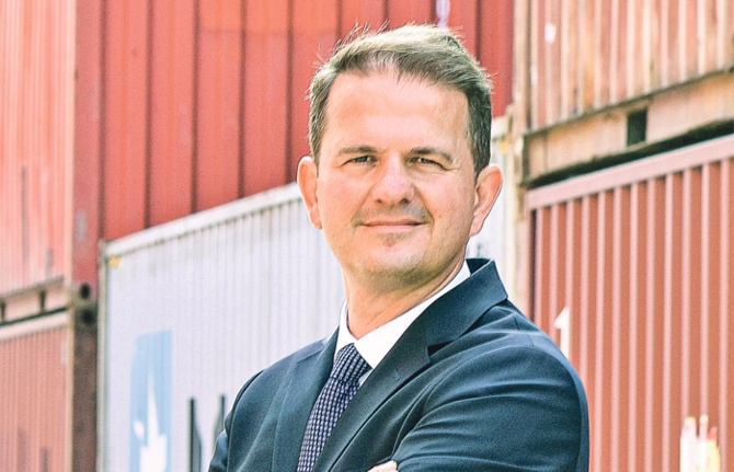 DP World Yarımca CEO’su Kris Adams, Türkiye’nin iç kesimlerinde de depolama ve konteyner dolum hizmetleri vermek için çalışmalar sürdürdüklerini kaydetti.