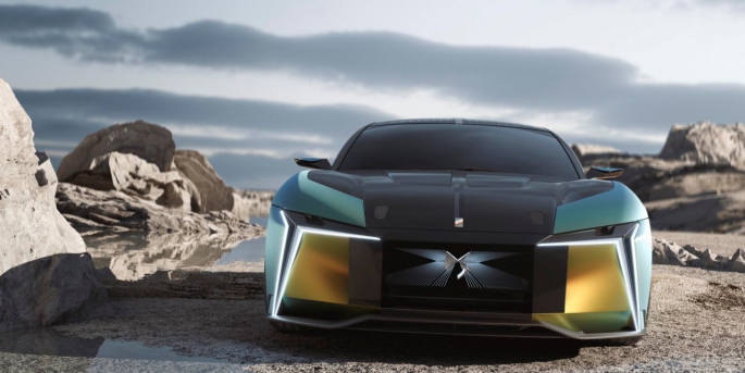 DS E-TENSE PERFORMANCE, 2023 GQ Otomobil Ödülleri’nde “Yılın Konsepti” seçildi.