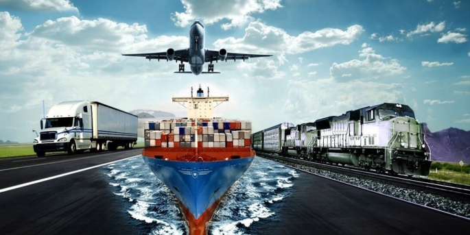 Dünya ticaret lojistiğinin yüzde 12'sinin gerçekleştiği bölgede yaşanan gerilim, Süveyş Kanalı’nı kullanan lojistik şirketlerini alternatif rotalara yönlendirdi.
