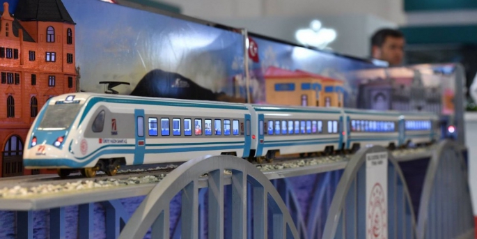Eurasia Rail, demiryolu, hafif raylı sistemler ve lojistik sektörüne yön veren son gelişmeleri gündeme taşıyacak.