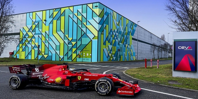 Ferrari, 2022 Formula 1 sezonunun başlamasına kısa bir süre kala, lojistik partneri olarak CEVA Lojistik ile anlaştığını duyurdu.