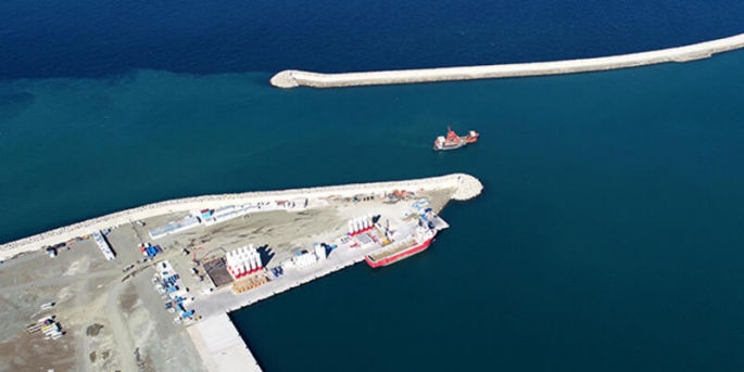 Filyos Limanı'nda 2 bin kişinin istihdam edilecek olması bölge halkını sevindirdi.