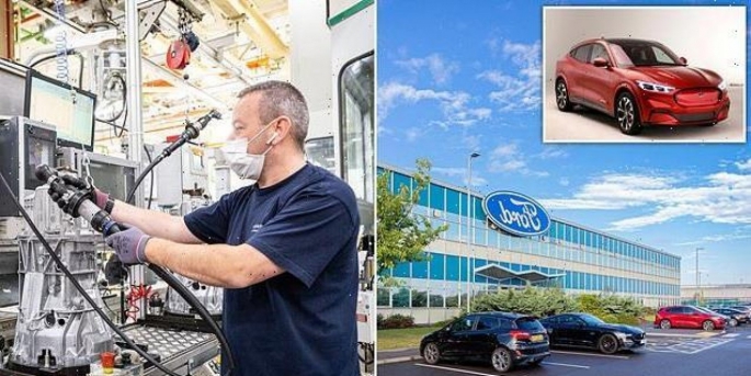 Ford, İngiltere fabrikasında elektrikli otomobil parçaları üretmek için yaklaşık 316 milyon dolar yatırım yapacak.