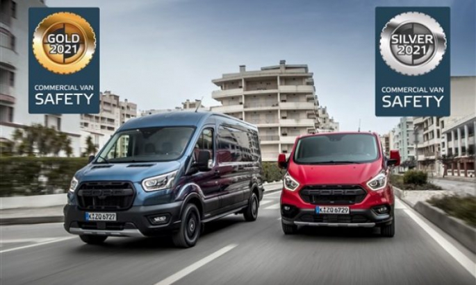 Ford’un yeni 5 tonluk Transit araçları dikkatleri üzerine çekiyor.