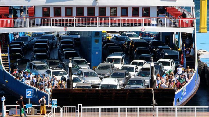 GESTAŞ’ın yoğunluk nedeni ile Geyikli-Bozcaada güzergahı için 12 ek feribot seferi ilave ettiği öğrenildi.