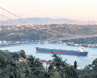 İngiliz şirketinin Türk Boğazları’ndan geçen ticari gemilerden usulsüz para topladığı ortaya çıktı