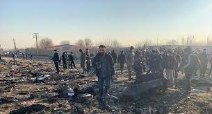 İran’da 180 kişi taşıyan yolcu uçağı düştü