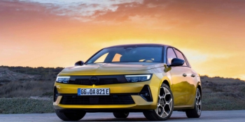Business Car Ödülleri’nde yeni Opel Astra “2022 Yılının En İyi Aile Otomobili” seçildi.