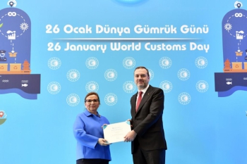 İMEAK Deniz Ticaret Odası (DTO) Yönetim Kurulu Başkanı Tamer Kıran, “Dünya Gümrük Örgütü Liyakat Belgesi” ödülüne layık görüldü.