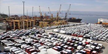 Kamyon ve hafif ticari araç ihracatı yüzde 5'in üzerinde düştü.
