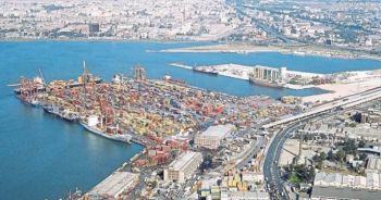 TCDD İzmir Alsancak Limanı'nın yeniden açılmasının, kent ve bölge ihracatına olumlu yansımasını bekliyor.