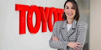 Toyota Türkiye Pazarlama ve Satış A.Ş.’de organizasyonel değişim çerçevesinde Pazarlama ve Kurumsal İletişim Müdürlüğü görevine Ece Şenkal atandı.