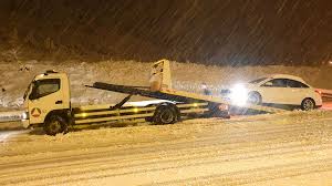Kayseri ve Erzincan’da kar yağışı ulaşımı olumsuz etkiledi