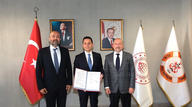 Kıyı Emniyeti Genel Müdürlüğü, Med Marine, Ares Tersanesi ve Sanmar ile 24 gemiyi kapsayan 3 yeni anlaşma imzaladı.