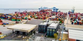 Kumport yeni yatırımıyla dev gemilere hizmet veriyor