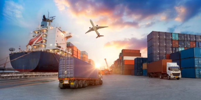 Lojistik ve taşımacılık sektörü hizmet ihracatının gelecek dönemde 40 milyar dolar seviyelerine ulaştırılması hedefleniyor.