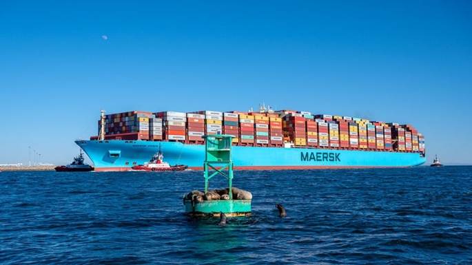 MAERSK' ait MAERSK ESSEN isimli konteyner gemisinin Kuzey Pasifik'te yüzlerce konteyner kaybettiği belirtildi.