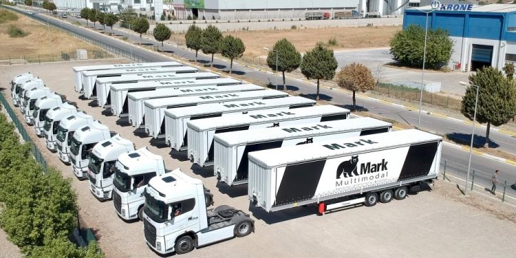 Mark Multimodal, “çekicide F-Max, treylerde Krone” dedi