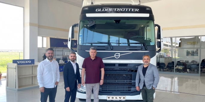 Mertcan Taşımacılık, araç filosunu 2 adet yeni Volvo FM 460 çekici ile genişletti.