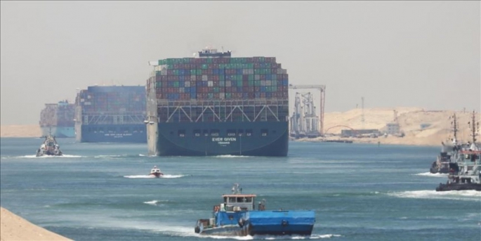 Mısır, Süveyş Kanalı geçiş ücretlerine Ocak 2023 itibarıyla yüzde 15 zam yaptı.