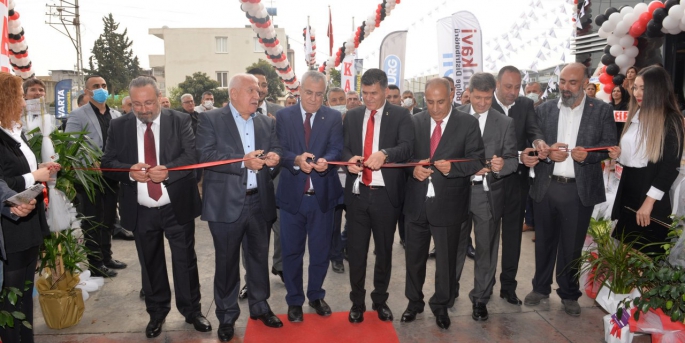 Mobil Oil Türk A.Ş’nin yetkili distribütörü Hasan Kavi Madeni Yağ, Adana’da yeni deposunun açılışını gerçekleştirdi.