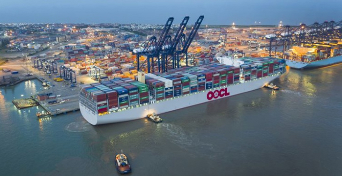 Orient Overseas Container Line (OOCL), yedi adet 23.000 TEU mega konteyner gemisi inşası için Cosco tersanesi ile sözleşme imzaladı.