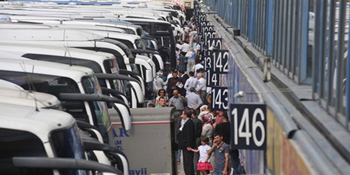 Özellikle karayolu ulaşımında, bayram öncesi ve bayram haftası arasında fiyatlar yüzde 50'nin üstünde arttı.