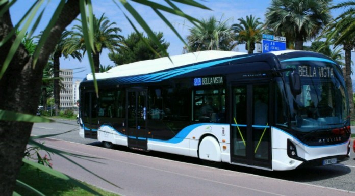 Paris’te tüm otobüsler elektrikli olacak
