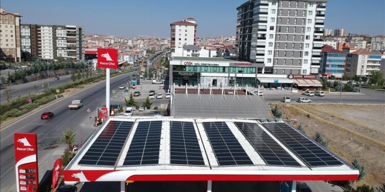Petrol Ofisi’nin güneş enerjili istasyon sayısı artıyor