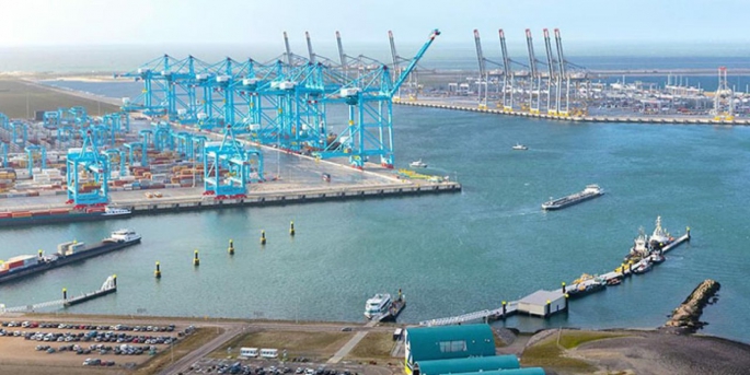 Rotterdam Limanı, yeni yeşil yakıtların kullanılmasını desteklemek için, bu yakıtların ikmalini yapan gemilerin liman ücretinde önemli bir indirim yapmaya başlayacağını duyurdu.