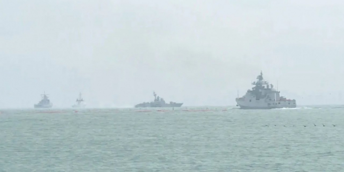 Rusya hükümeti, Ukrayna'da mahsur kalan düzinelerce yabancı geminin oluşturulacak bir güvenlik koridorundan ayrılmasına izin verecek.