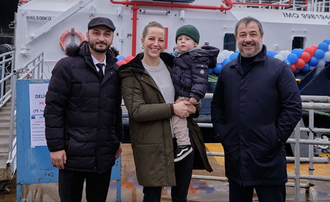 Sanmar'ın Alman operatöre sattığı römorkörün “vaftiz töreni” gerçekleştirildi.