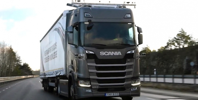 Scania, E 4 otoyolunda sürücüsüz kamyonları test etme izni aldı.