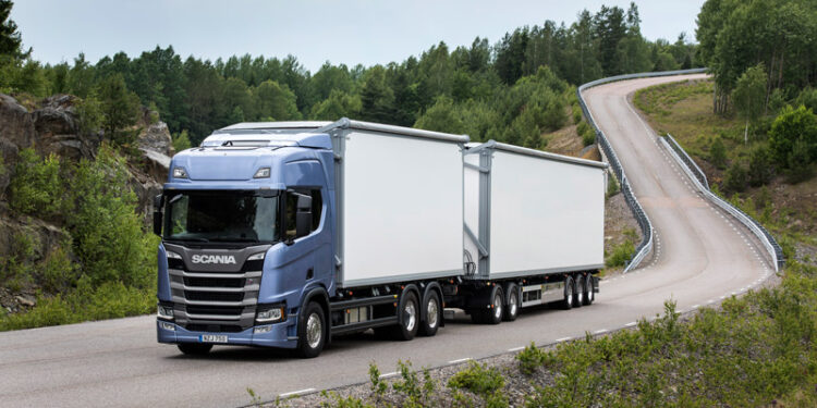 Scania’nın sürücü eğitimi yakıt tasarrufu getiriyor