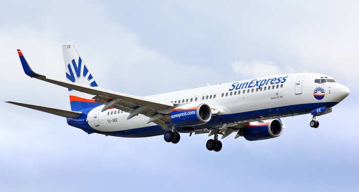 SunExpress Londra uçuşlarına başladı