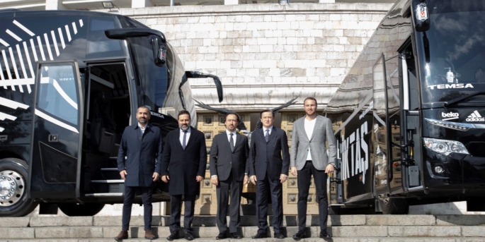 TEMSA, önümüzdeki dönemde Beşiktaş Futbol Takımı’nı taşıyacak yeni aracını teslim etti.