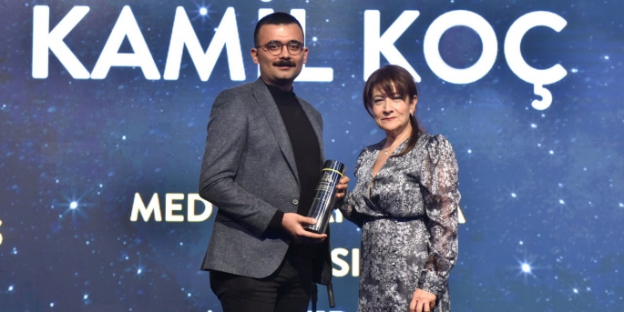 ‘The ONE Awards Bütünleşik Pazarlama Ödülleri’nde, Karayolu Taşımacılığı kategorisinde ‘Yılın İtibarlısı’ yine Kâmil Koç oldu.